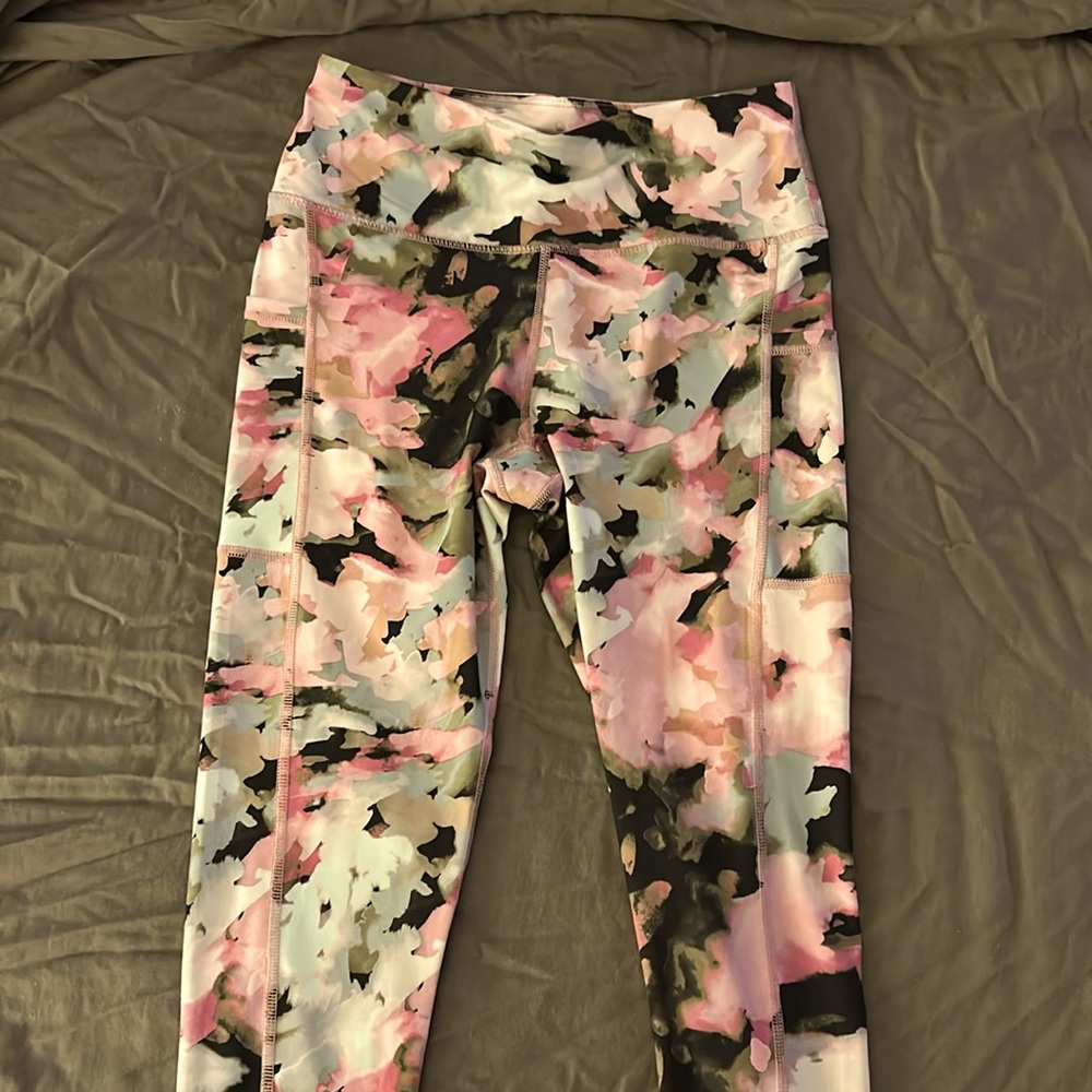 APANA floral leggings